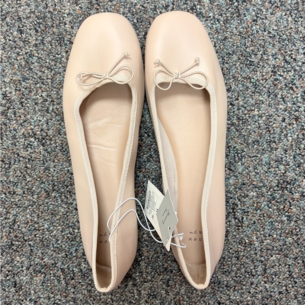 A New Day 11 Faux Vegan Leather Taupe Memory Foam Ballet Flats Shoes NWT Size 11